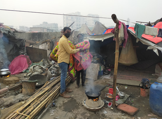 Bhopura relief: Blanket distribution